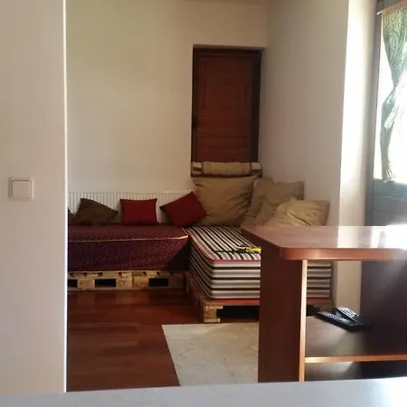 شقة Apartman Bjelasnica Babin Do *